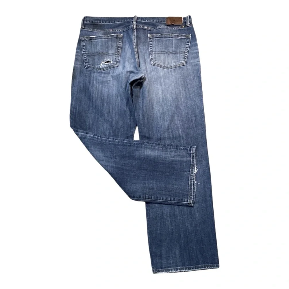 LUCKY BRAND 361 VINTAGE STRAIGHT Boho Chic Size 38/32 Medium Wash Blue Normcore